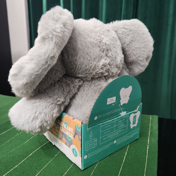 New In Box Warmable Elephant Rare - Picture 3 of 6